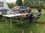 Kresten, John og Kirsten p Camping Les portes du Beaujolais, Anse, Frankrig