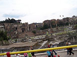 Ruiner til hjre for Colloseum