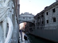 Sukkenes bro, Venedig