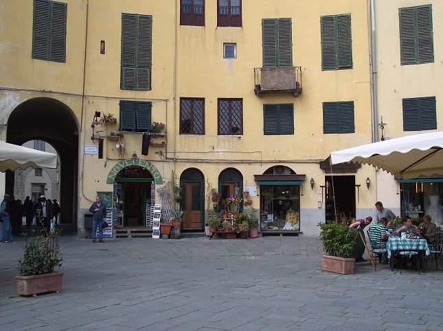 'Amfiteater Romano' (Anfiteatro Romano) Lucca.